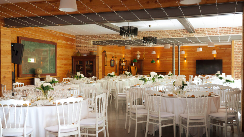 Mariage dans la salle des blés