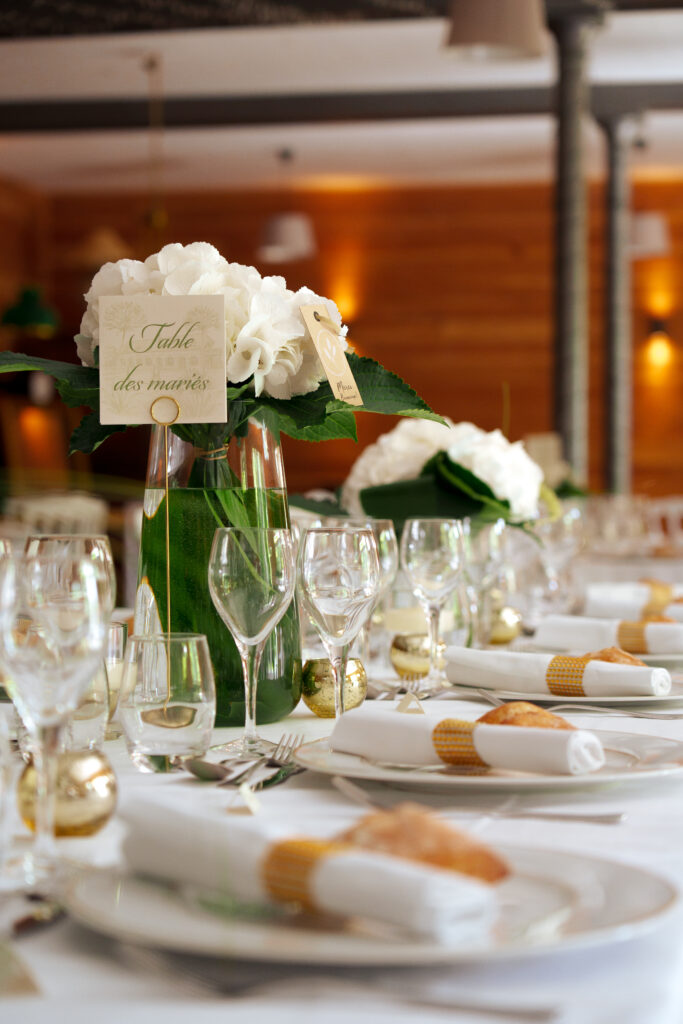 Mariage dans la salle des blés
