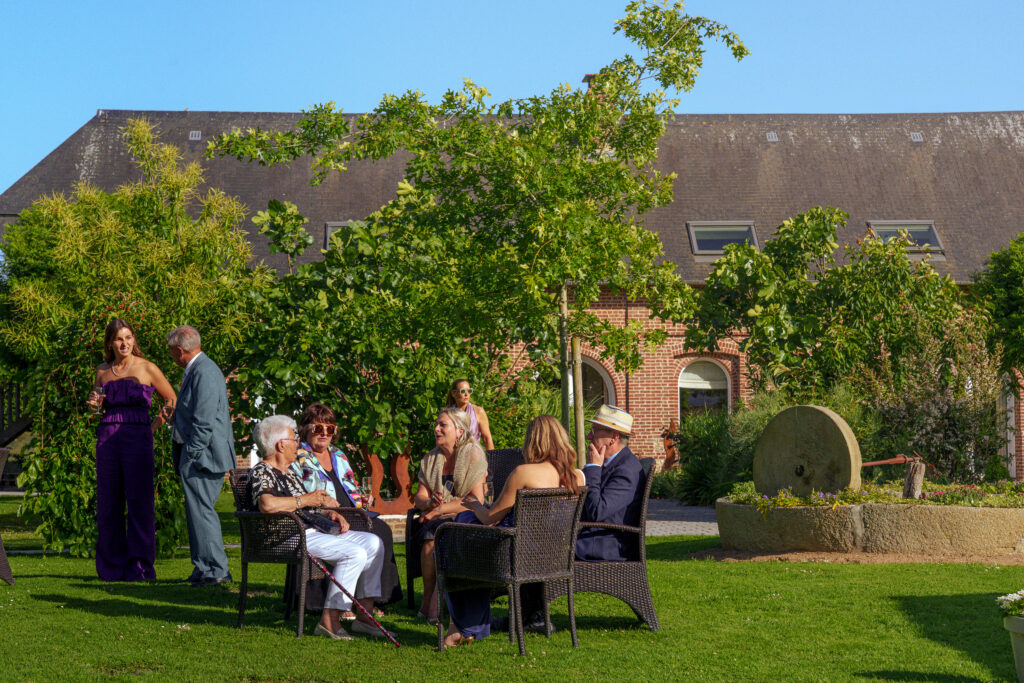 Mariage dans le grand jardin