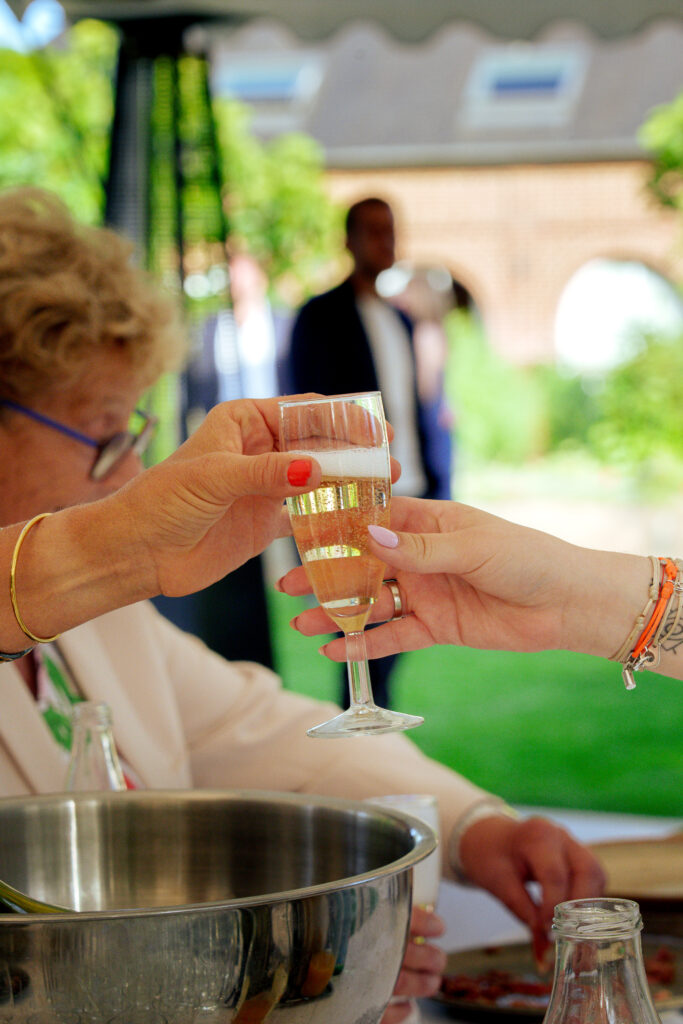 Mariage dans le grand jardin