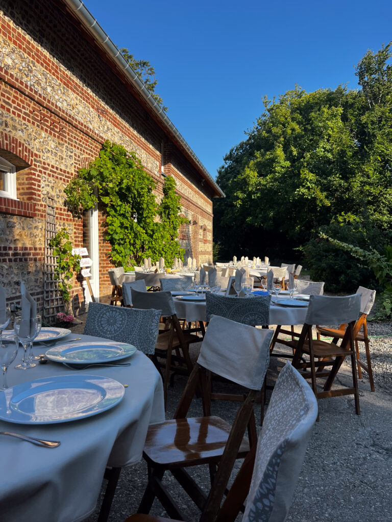 Mariage dans la salle des blés