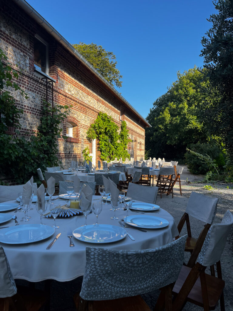 Mariage dans la salle des blés
